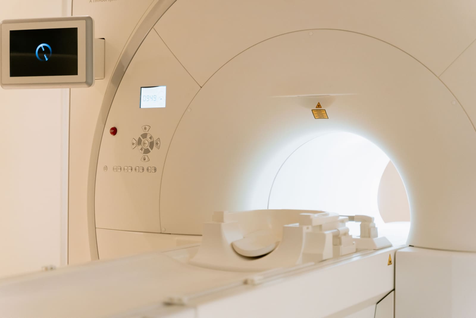 The CT scanner at Wharfside, ready for the next appointment.